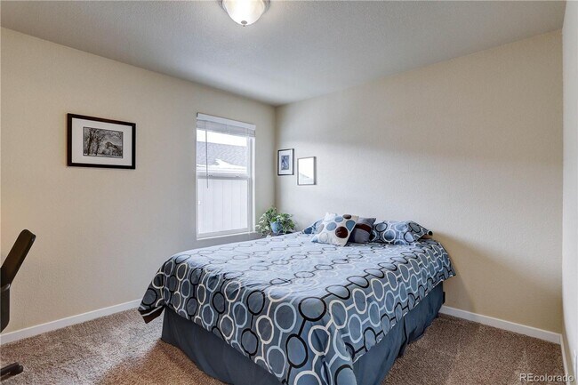 Building Photo - Beautiful 3 Bedroom 3 Bath Home Available ...