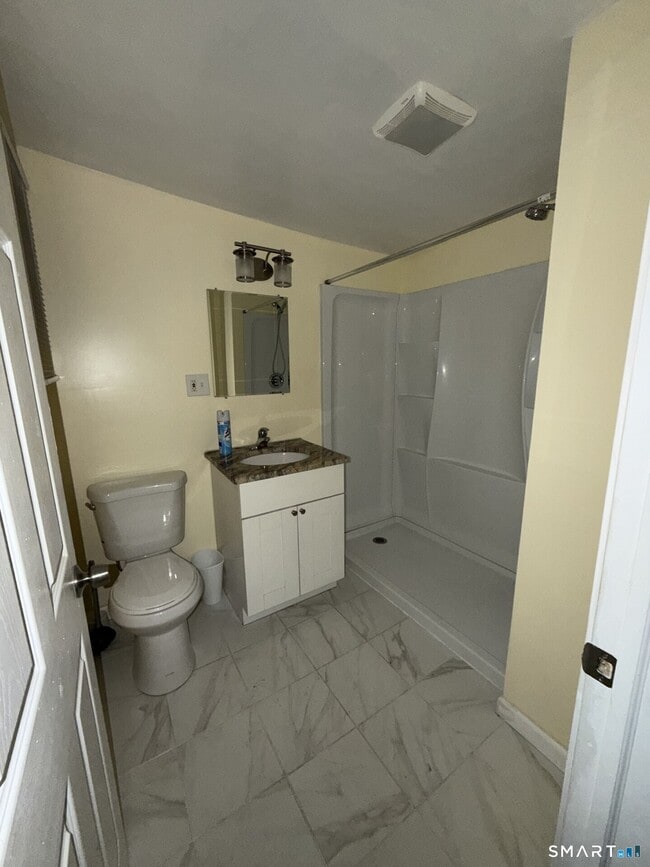 Building Photo - 7 Franklin St