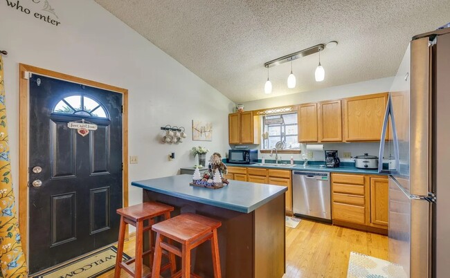 Building Photo - 1813 Todd Dr