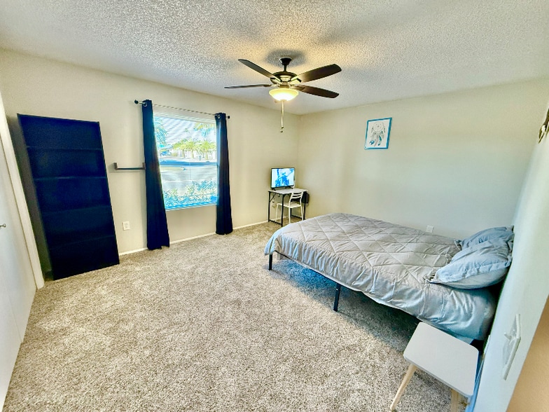 Building Photo - 20439 N Skylark Dr