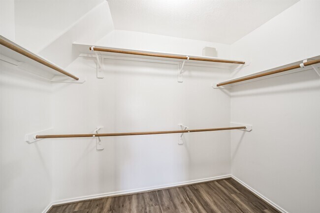 Building Photo - 4915 Winding View Ln