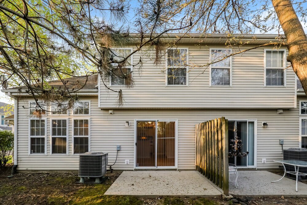 Building Photo - 1541 Brookfield Cir