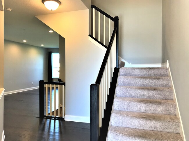 Building Photo - 11744 83rd Pl N