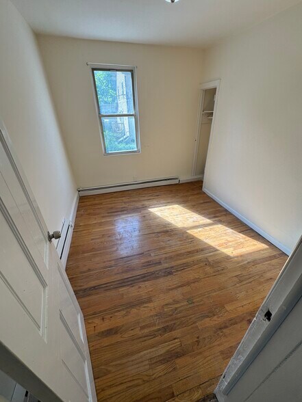 Building Photo - 75 High St