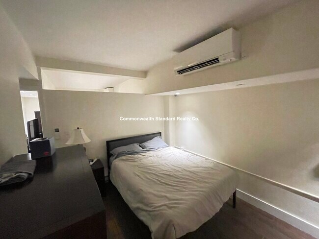 Building Photo - 48 Beacon St