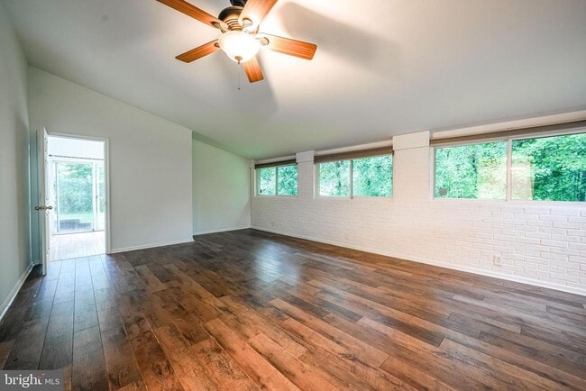 Building Photo - 3391 Bristol Ct