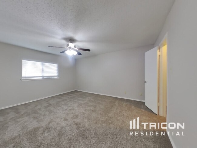 Building Photo - 8130 Ocean Meadow Dr