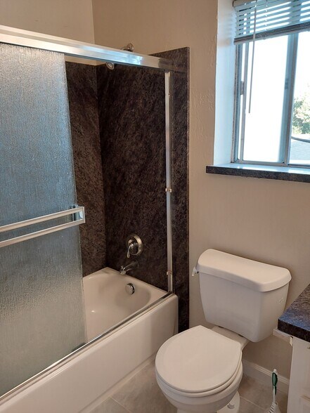 Building Photo - 436 Vasquez Ct