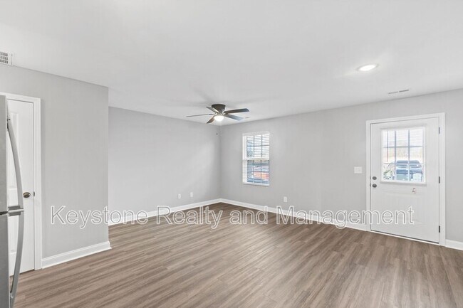 Building Photo - 580 Heritage Pointe Dr