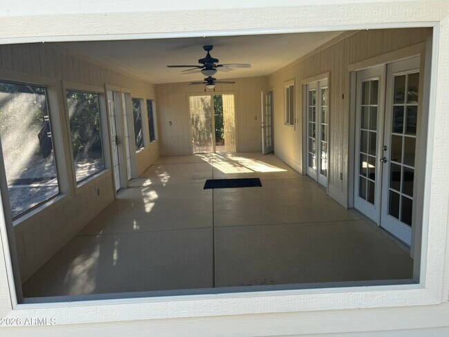 Building Photo - 10645 W Sequoia Dr