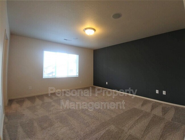 Building Photo - 1329 NE 72nd Way