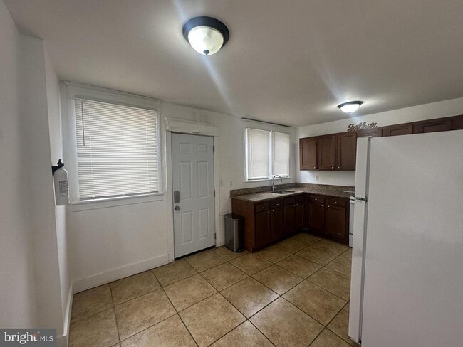 Building Photo - 1613 Edgmont Ave