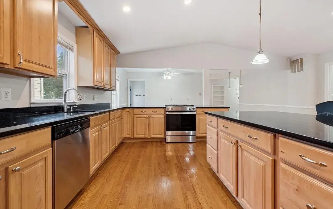 Building Photo - 4623 Wissahican Ave