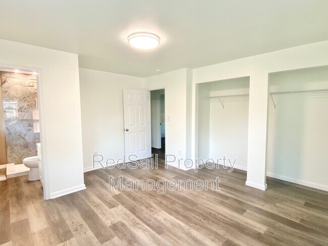 Building Photo - 1003 Faubus Dr