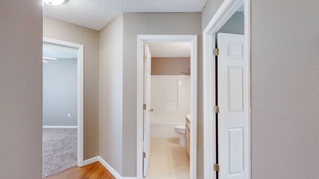 Building Photo - 3 Bedroom 2 Bathroom Home - Hope Creek Subdivision - Richmond Hill