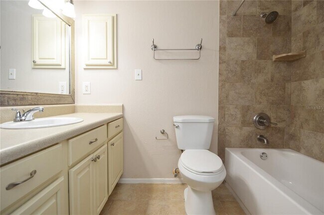 Building Photo - 8756 Mallard Reserve Dr