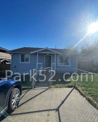 Building Photo - 3 bedroom 1.5 Bathroom Rambler in Tacoma!