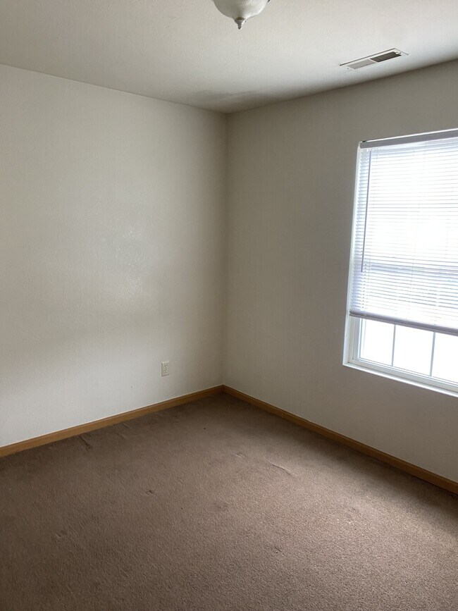 Building Photo - 374 Johnston