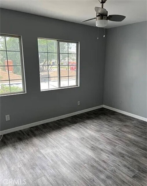 Building Photo - 1755 E 92nd St
