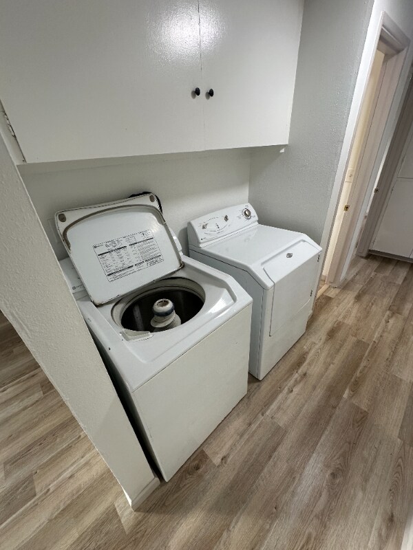 Building Photo - 1260 E 4th N