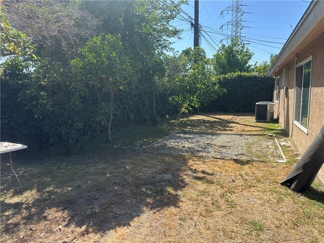 Building Photo - 7122 Benares St