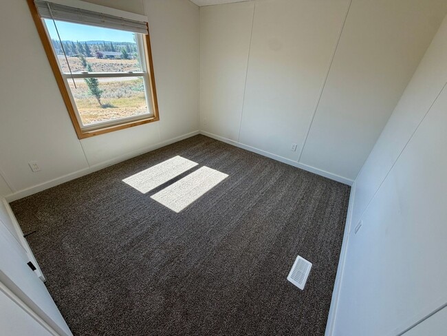 Building Photo - 6770 Silver Fox Ct