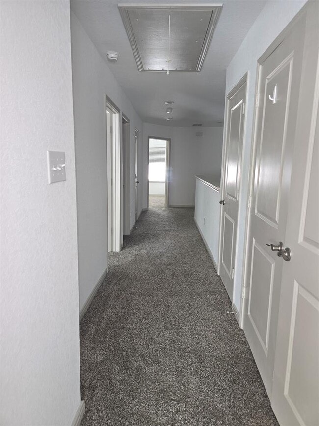 Building Photo - 7520 Magnolia Village