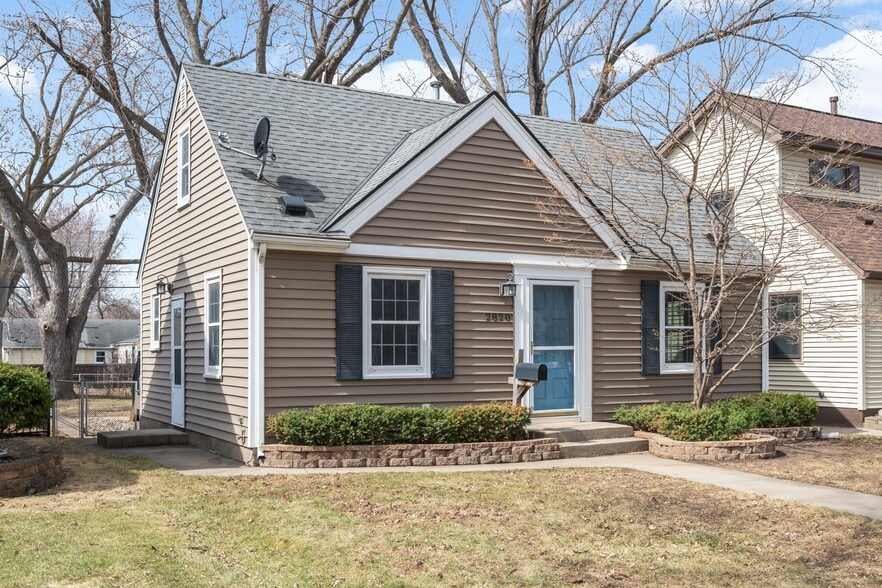 Building Photo - 2820 Idaho Ave S