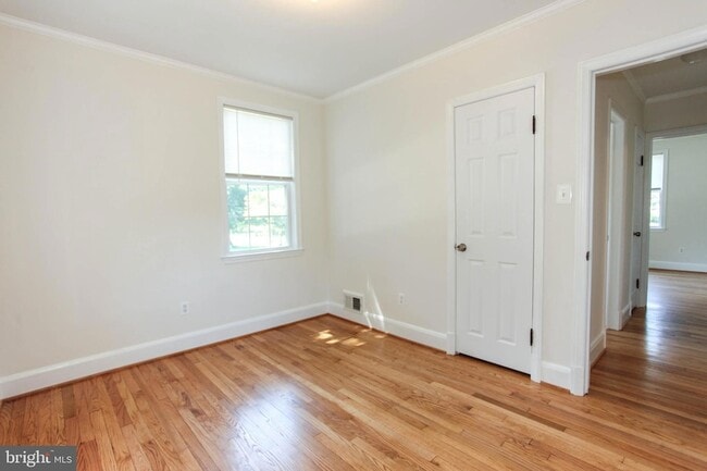 Building Photo - 3263 St Johns Ln
