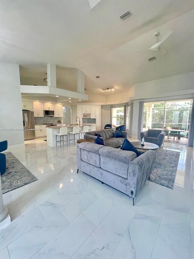 Building Photo - 8268 Southwind Bay Cir