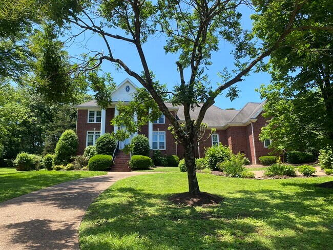 Primary Photo - 9301 Grist Mill Ct