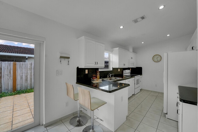 Building Photo - 17255 NW 72nd Ct