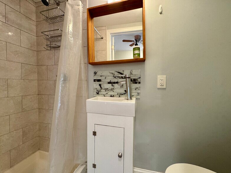 Building Photo - 91 Hancock St