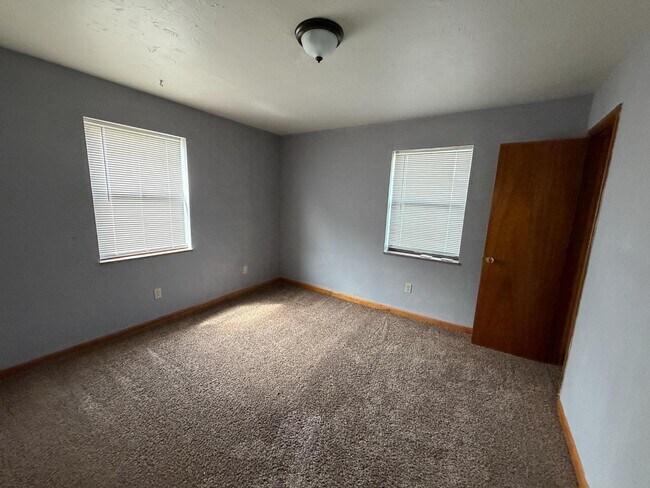 Building Photo - 1746 Morningside Dr