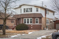 Building Photo - 2336 122nd St