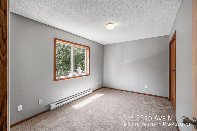 Building Photo - 306 N 23rd Ave