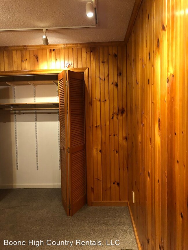Building Photo - 3 br, 2 bath House - 2871 Junaluska Road