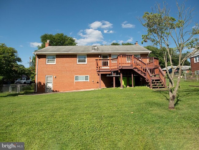 Building Photo - 5232 Oldcastle Ln