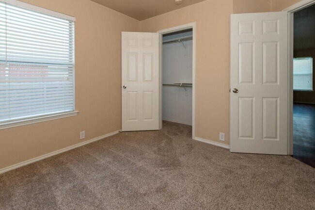 Building Photo - 3015 Marigold Drive