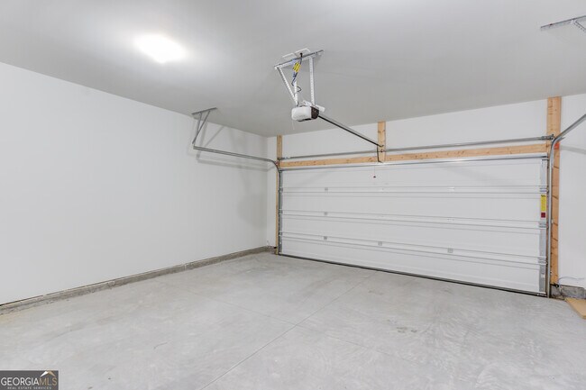 Building Photo - 1325 Lyon Wy Dr