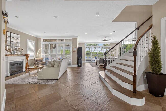 Building Photo - 9225 Delemar Ct