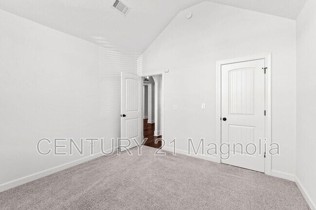 Building Photo - 263 Dublin Lp