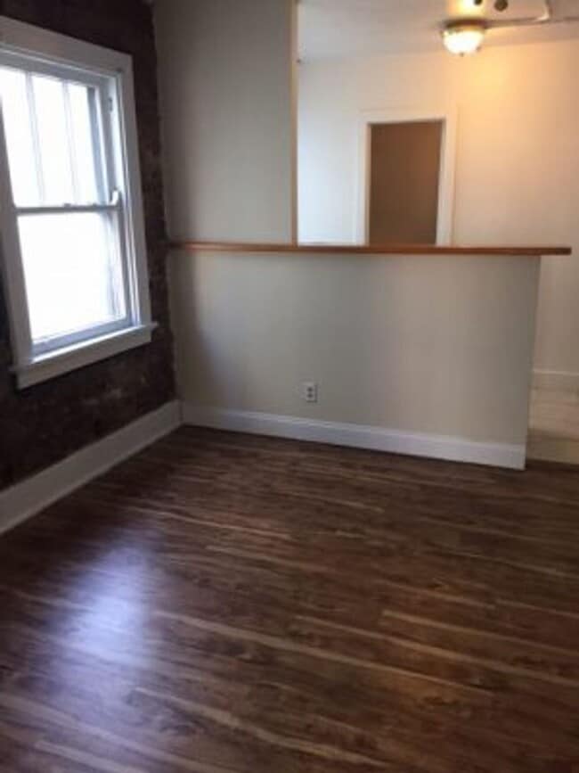 Building Photo - 2817 Glendora Ave