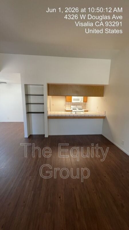 Building Photo - 4316 W Douglas Ave