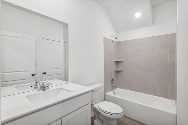 Building Photo - 110 Miglia St