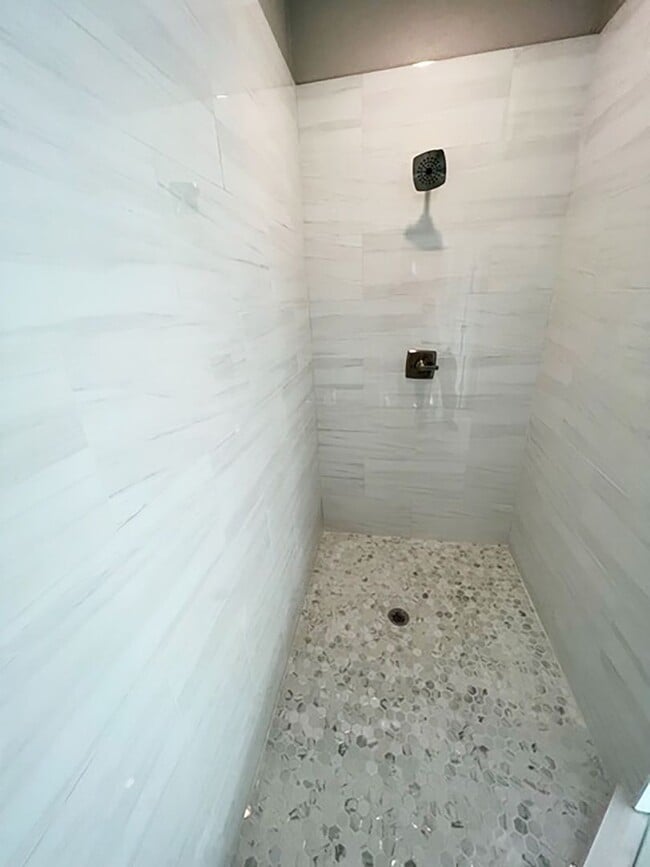 Building Photo - 3621 Bonnie Brae St