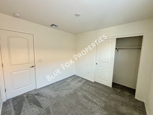 Building Photo - 6217 N Saguaro Post Pl