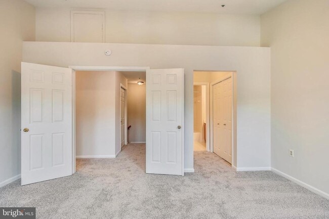 Building Photo - 11801 Rockaway Ln
