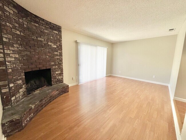 Building Photo - 6500 Harmon Dr