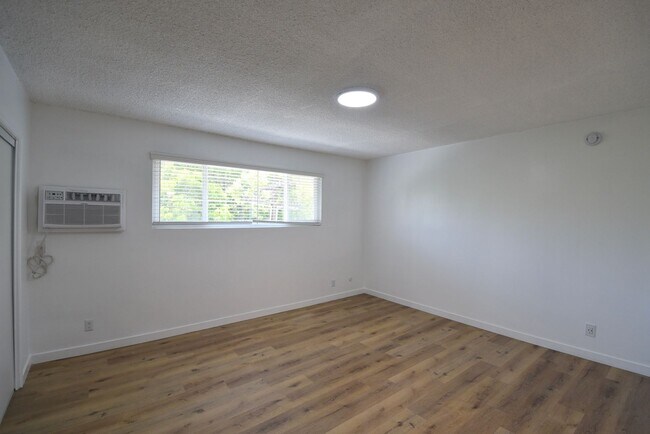 Building Photo - 5440 Quakertown Ave